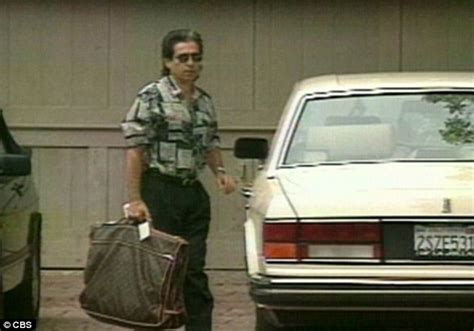 robert kardashian oj simpson louis vuitton bag